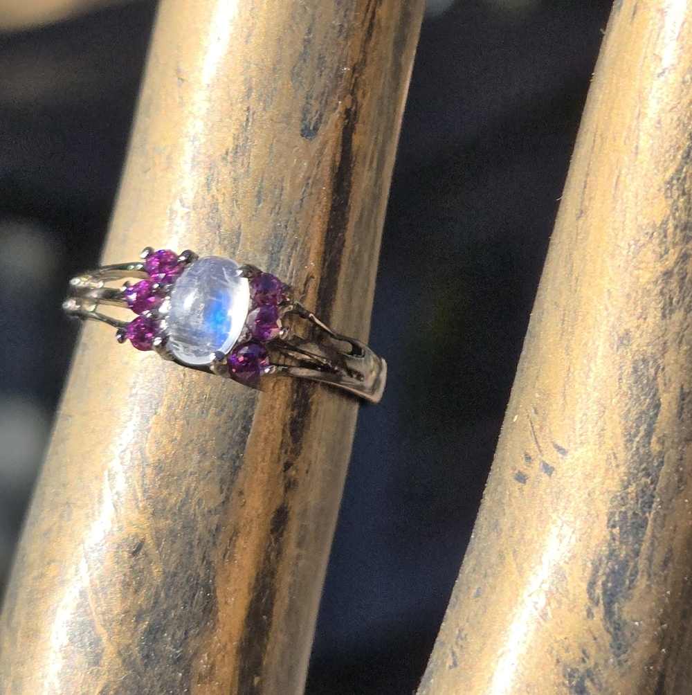 Moonstone 4k & Rhodolite Natural Gemstone Sterling & Rhodium Ring Sz6.5 - Picture 3 of 9